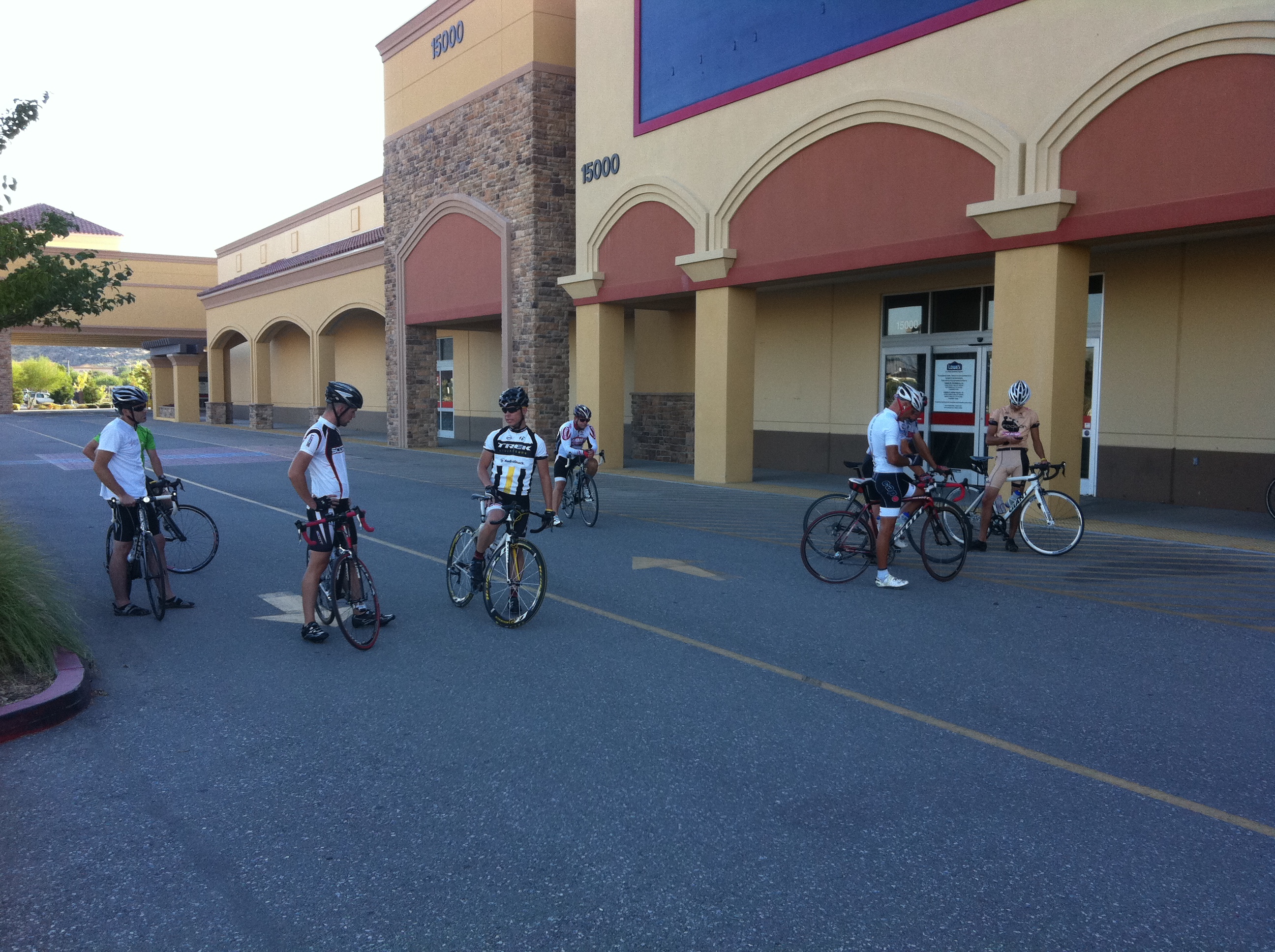 24-crit-practice-1.jpg Crit practice at Lowe's